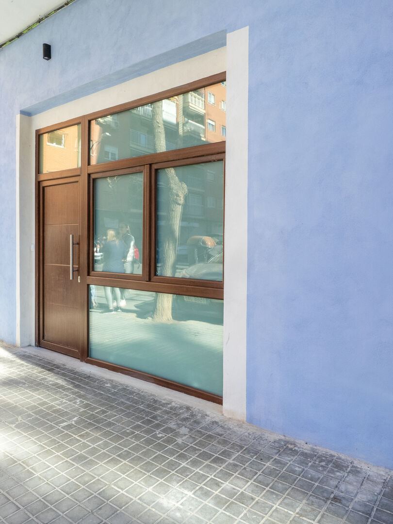 Puerta de entrada del estudio